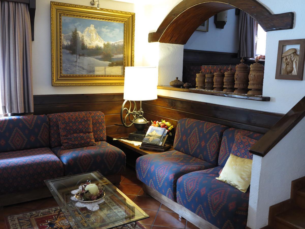 Hotel Fosson Breuil-Cervinia Exterior photo